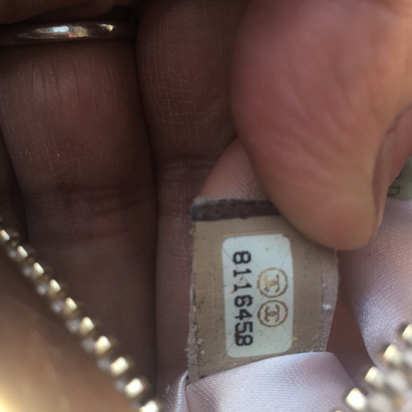 Authentic Chanel Travel Line Tote in good condition with pouch - Picture 15 of 15